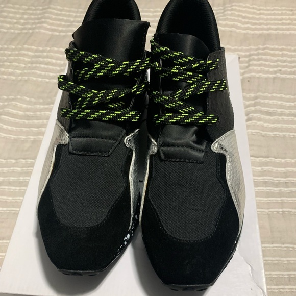 Men’s Steve Madden sneaker - Picture 9 of 10